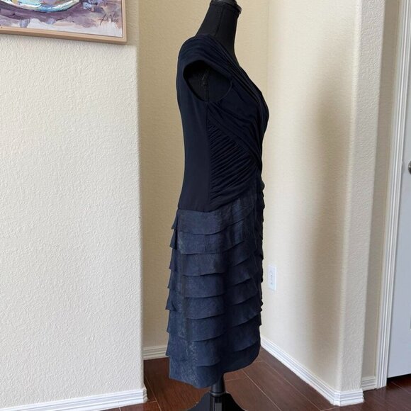 Adrianna Papell Dress Size 8 Navy Blue Tiered Layered Ruffle V Neck Cap Sleeve - Picture 3 of 11